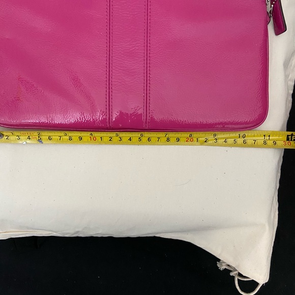 Coach 62820 B Patent Leather East/West Universal Sleeve Silver Magenta - Picture 9 of 10